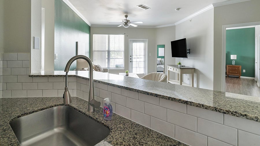 Furnished Finder property 1010666_9 photo 6
