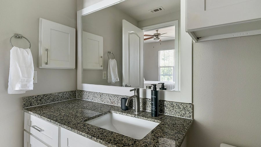Furnished Finder property 1010666_9 photo 16