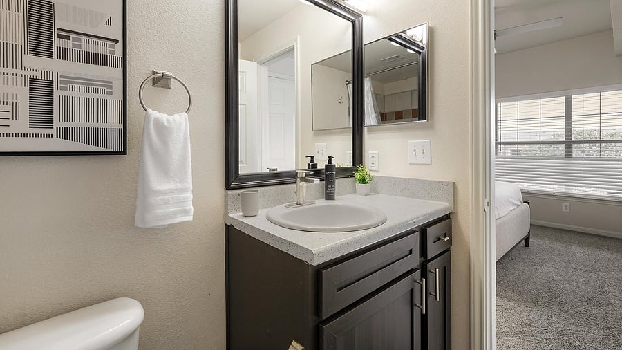Furnished Finder property 1010677_1 photo 11