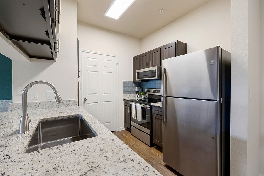 Furnished Finder property 1010677_2 photo 5