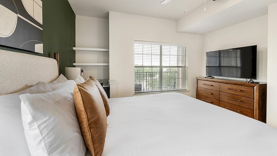 Furnished Finder property 1010677_3 photo 11