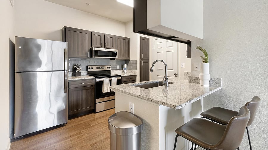 Furnished Finder property 1010677_5 photo 4