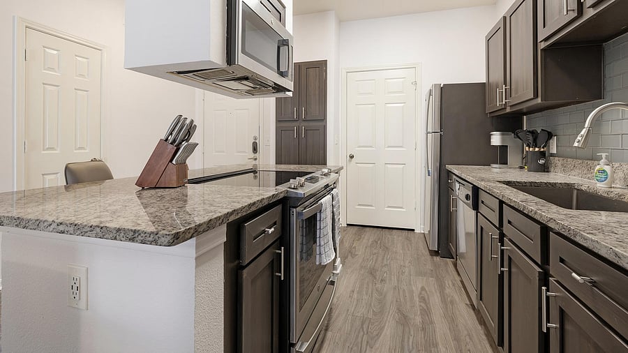 Furnished Finder property 1010677_9 photo 8