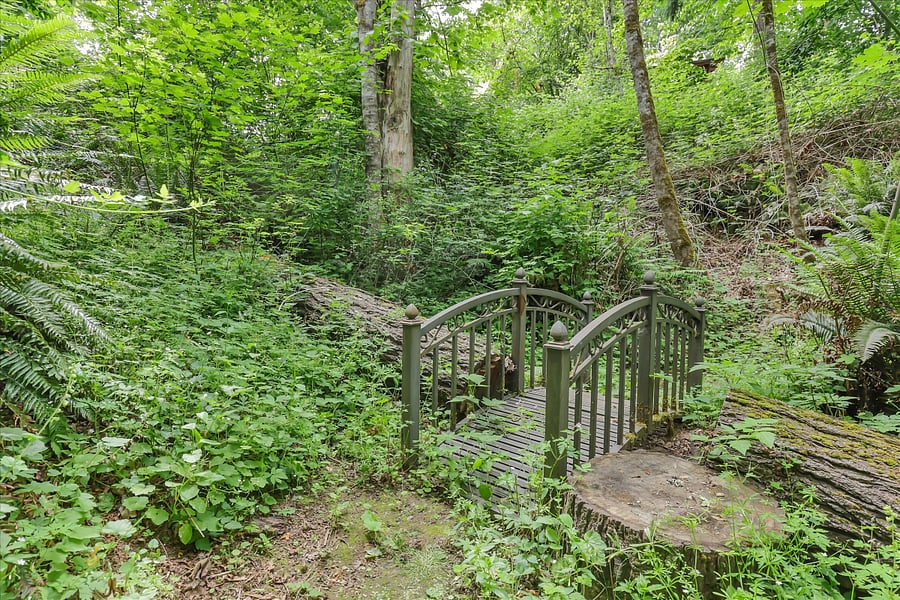Furnished Finder property 1010731_1 photo 23