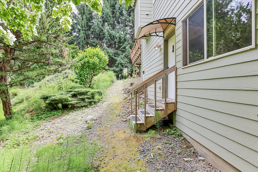 Furnished Finder property 1010731_1 photo 24