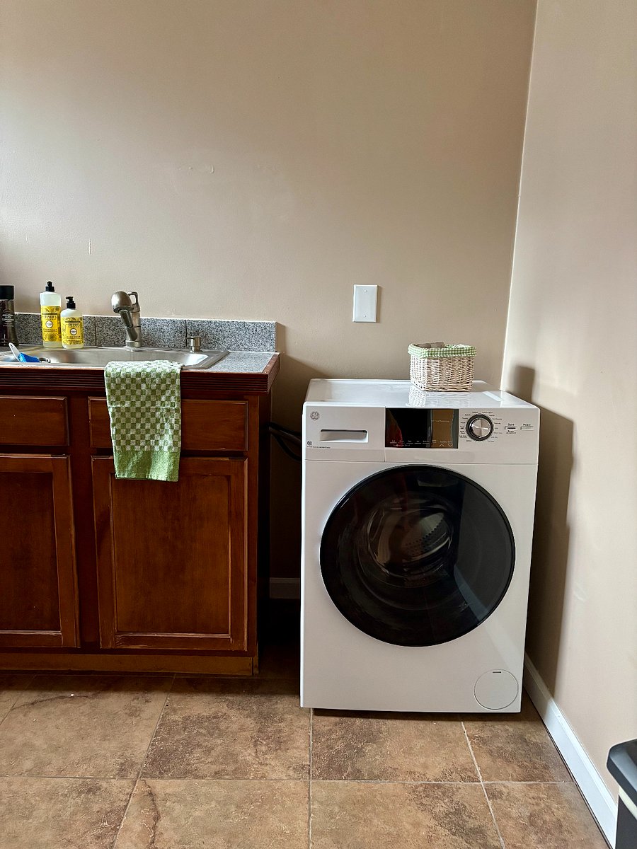 Furnished Finder property 1010745_1 photo 12