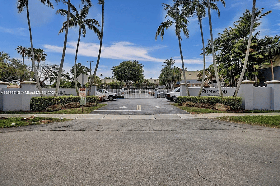 Furnished Finder property 1010747_1 photo 3