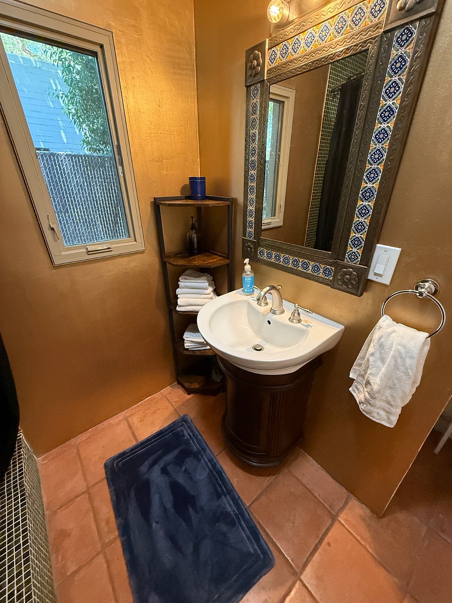 Furnished Finder property 1010753_1 photo 10