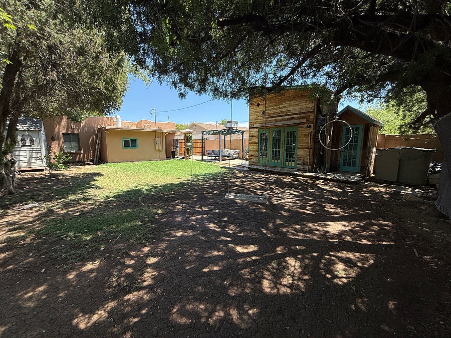 Furnished Finder property 1010753_1 photo 16