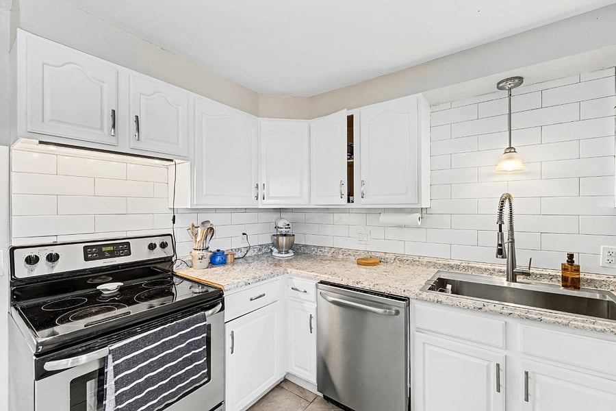 Furnished Finder property 1010773_1 photo 15
