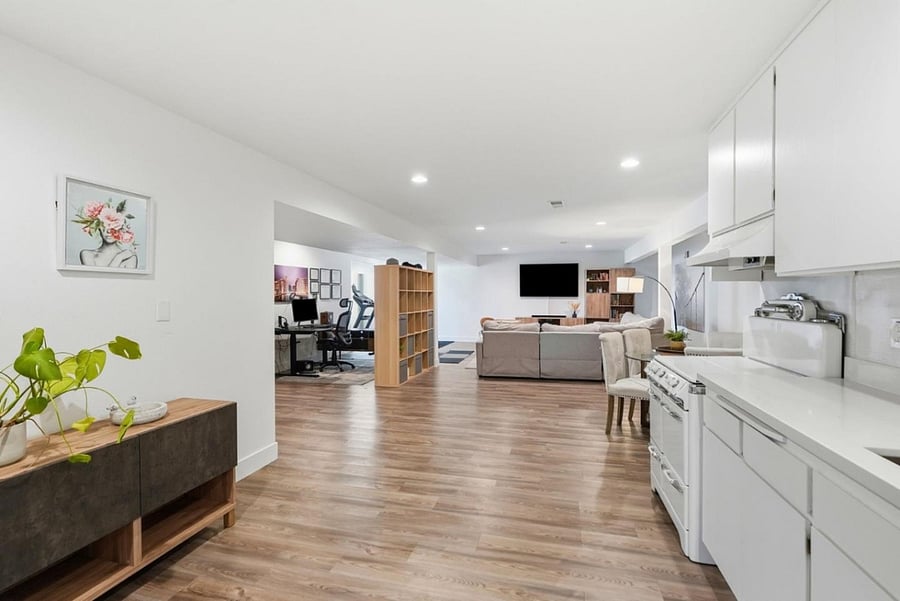 Furnished Finder property 1010786_1 photo 18