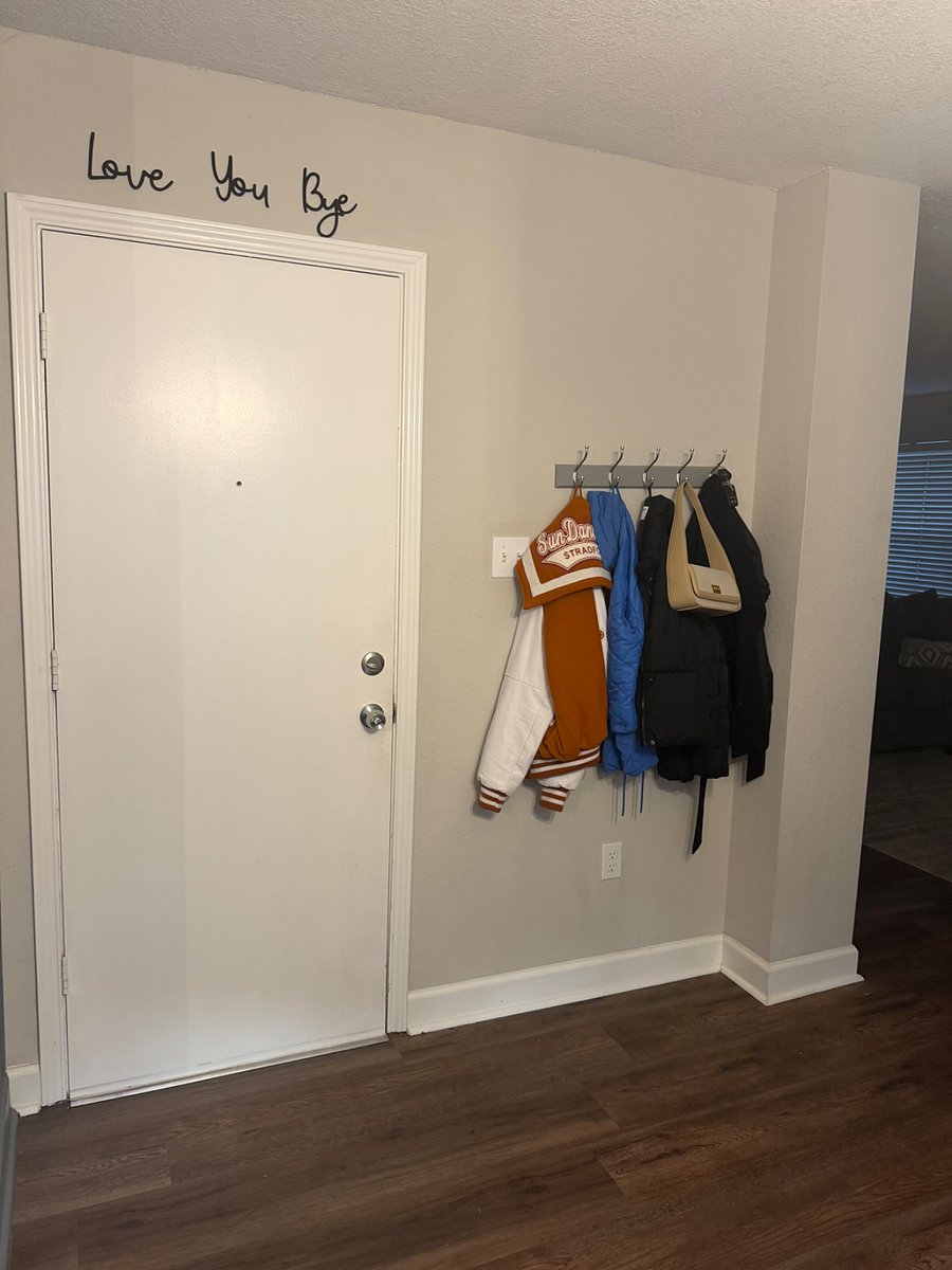 Furnished Finder property 1010803_1 photo 2