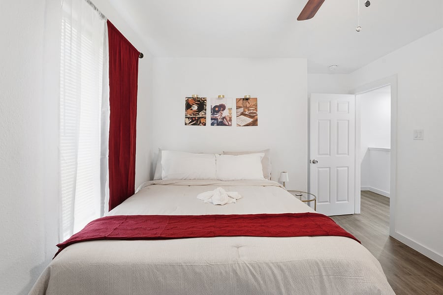 Furnished Finder property 1010807_1 photo 16