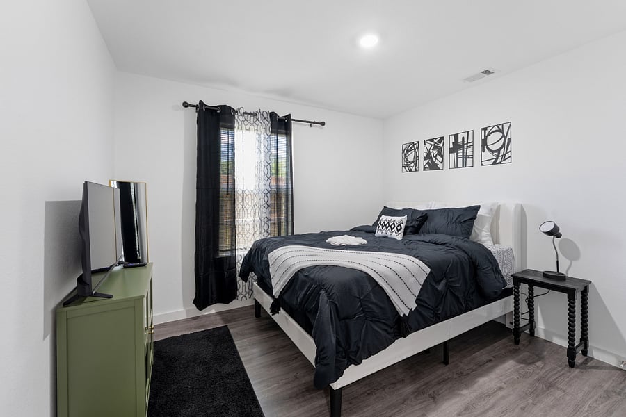 Furnished Finder property 1010807_1 photo 21