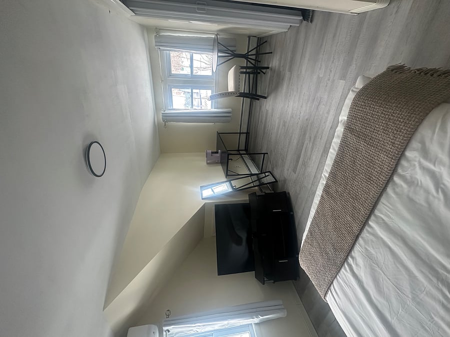 Furnished Finder property 1010856_1 photo 5