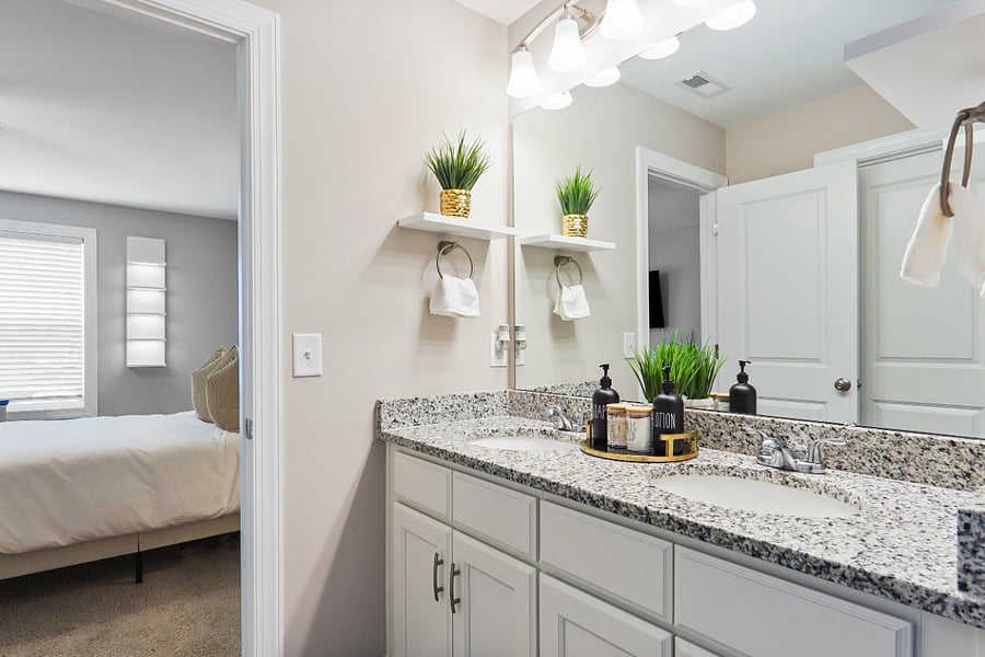 Furnished Finder property 1010867_1 photo 27