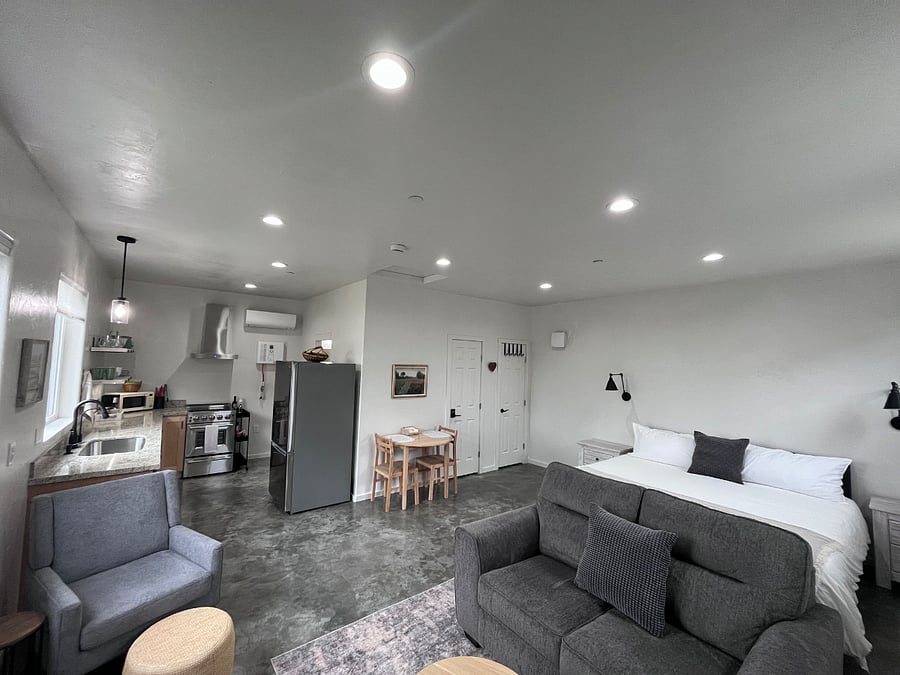 Furnished Finder property 1010870_1 photo 3