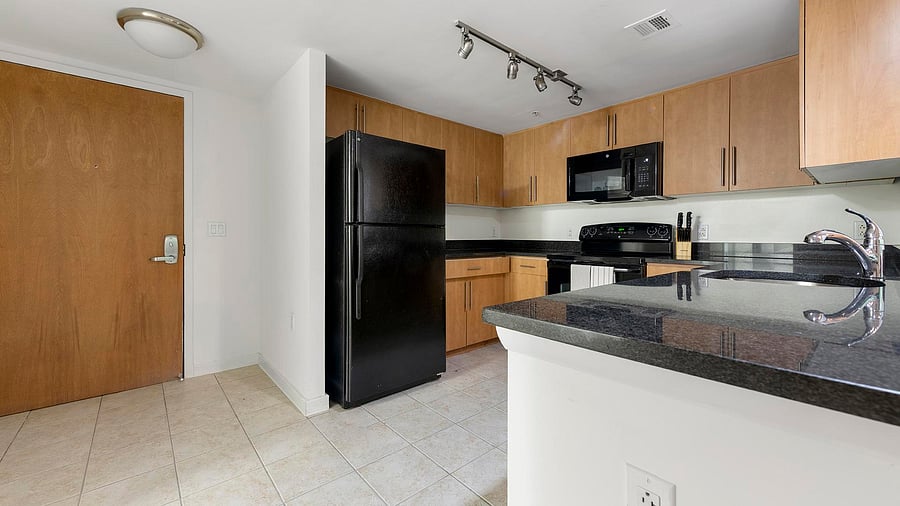 Furnished Finder property 1010942_4 photo 6