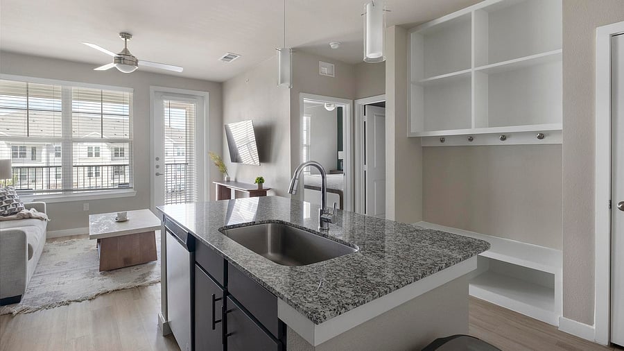 Furnished Finder property 1010962_13 photo 8