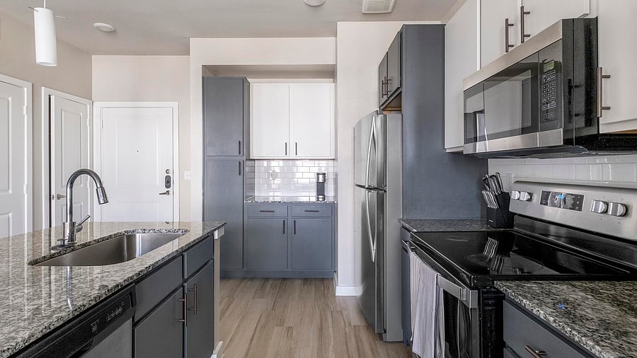 Furnished Finder property 1010962_15 photo 7