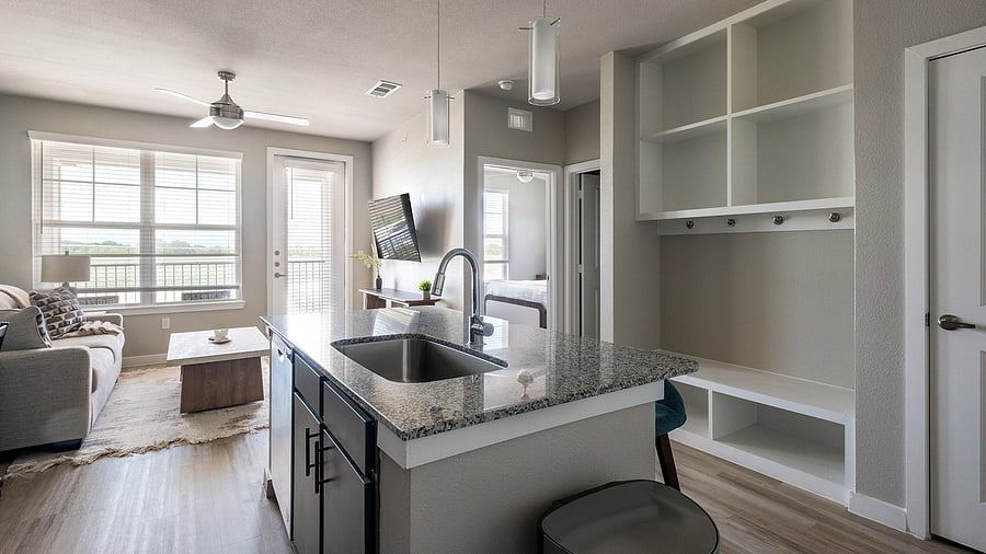 Furnished Finder property 1010962_17 photo 8