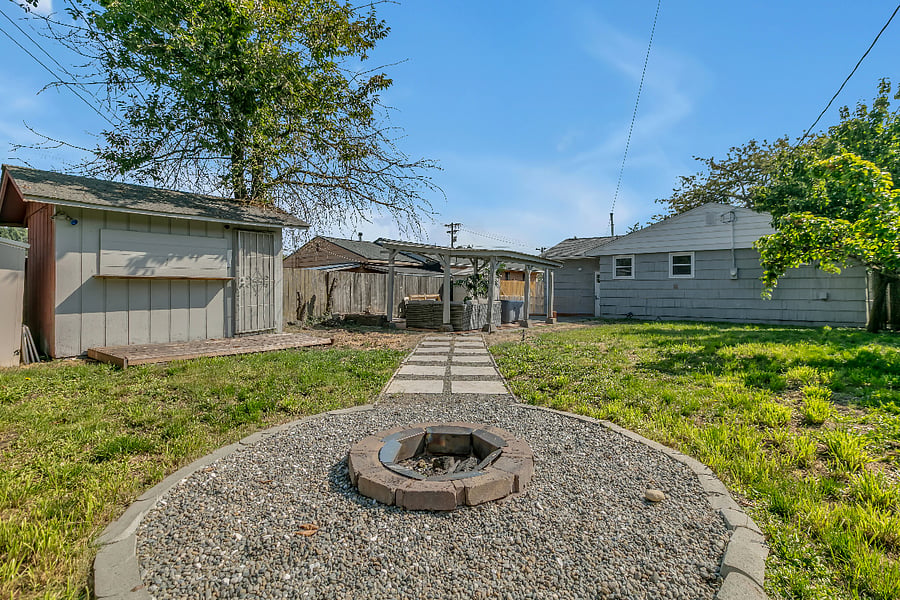 Furnished Finder property 1010995_1 photo 25