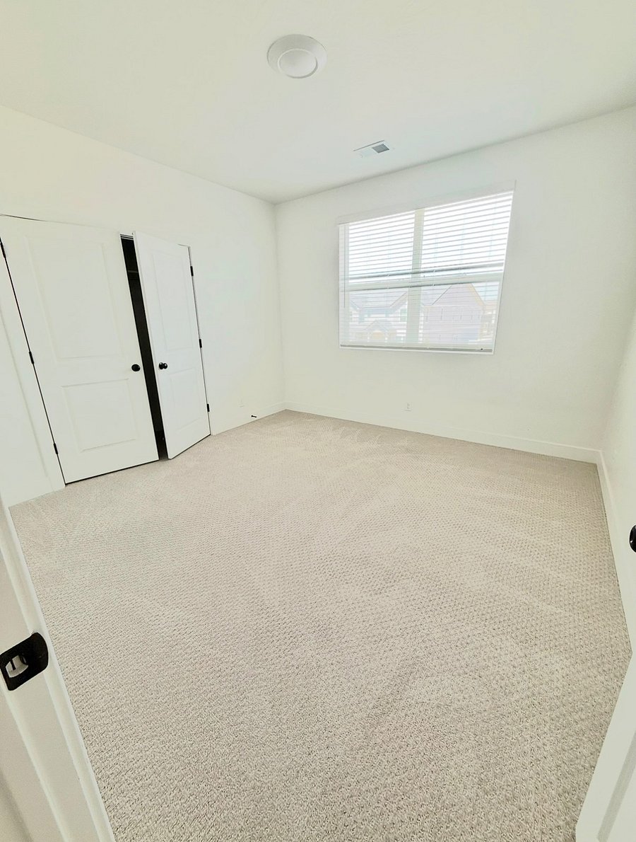 Room 2 12x12 large closet 