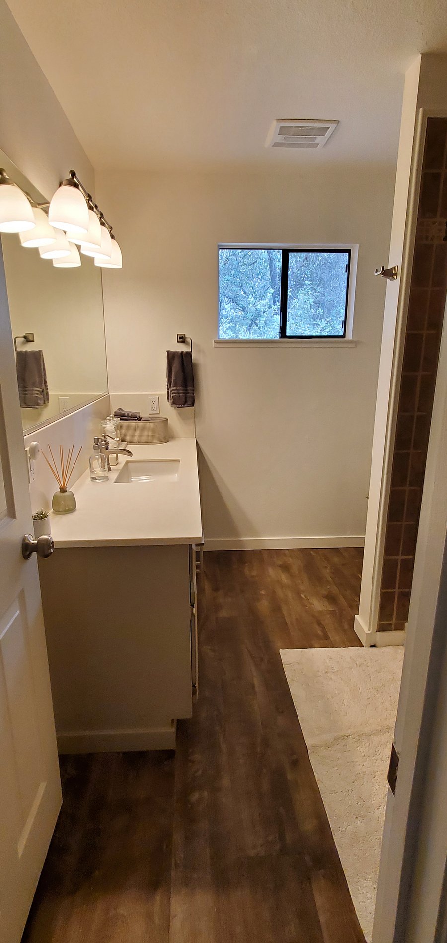 Furnished Finder property 1011048_1 photo 11