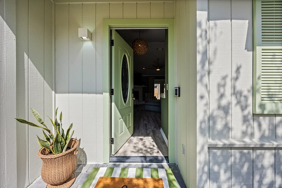 Welcome to The Palm House Retreat.  We've tried to think of everything you may need.  We truly hope you enjoy your stay.