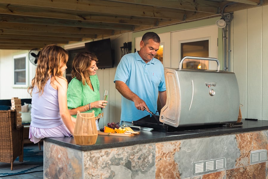 For guests seeking the comforts of home, the outdoor grill offers a convenient way to prepare favorite meals and enjoy time together ina peaceful setting.
