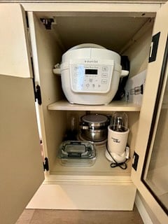 InstantPot, Water Kettle and Bullet blender, Mixing Bowels and Glass Storage Containers