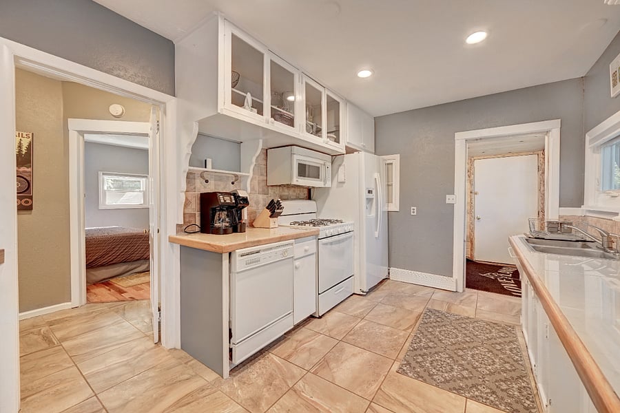 Furnished Finder property 1011109_1 photo 16