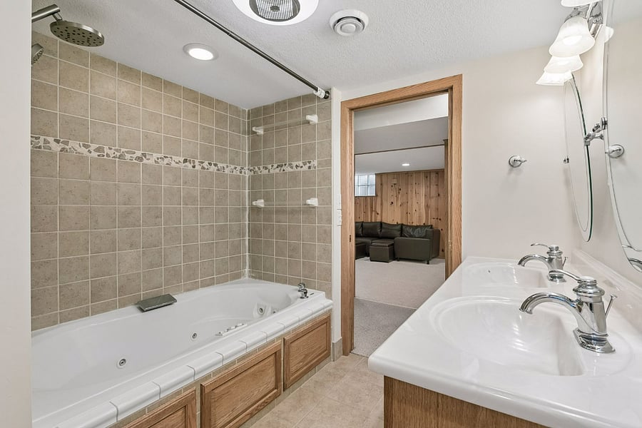 Furnished Finder property 1011173_1 photo 26