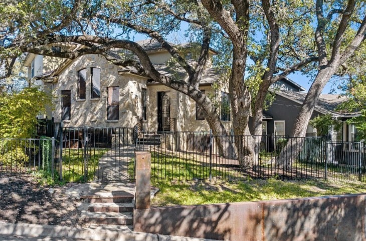 Furnished Finder property 1011181_1 photo 2