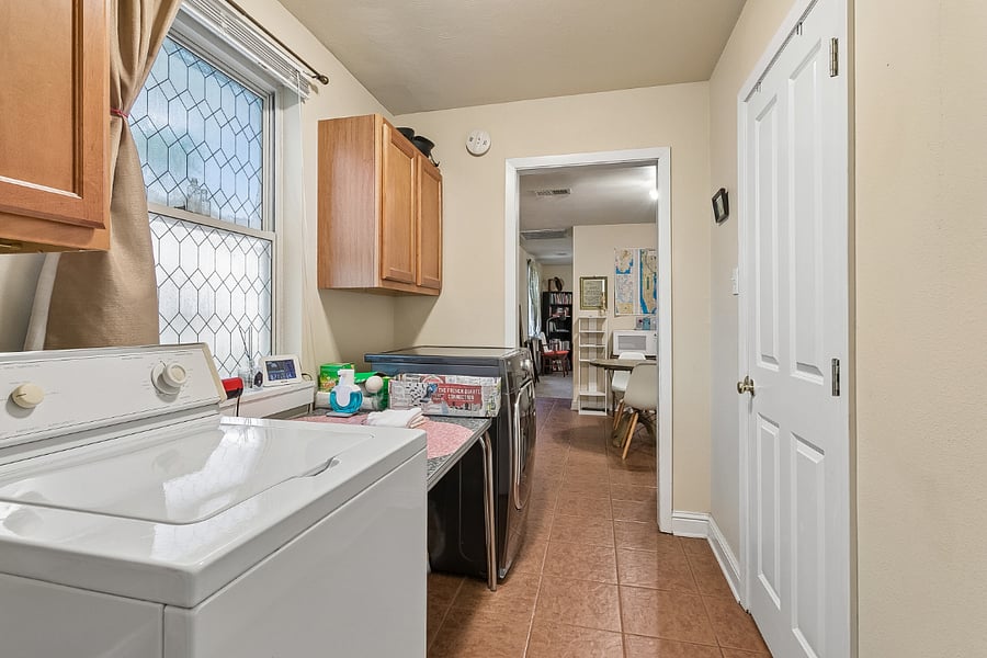 Furnished Finder property 1011208_1 photo 12