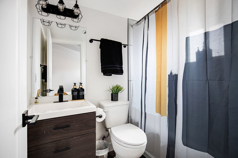  2nd bathroom