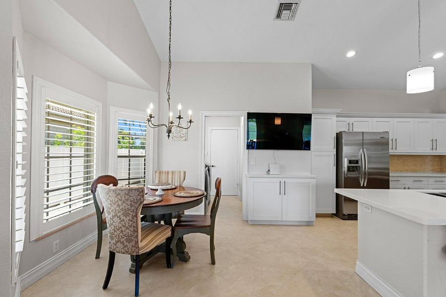 Furnished Finder property 1011238_1 photo 11