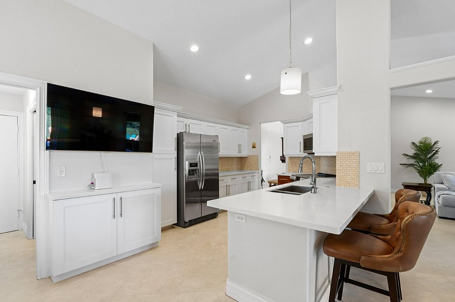 Furnished Finder property 1011238_1 photo 12