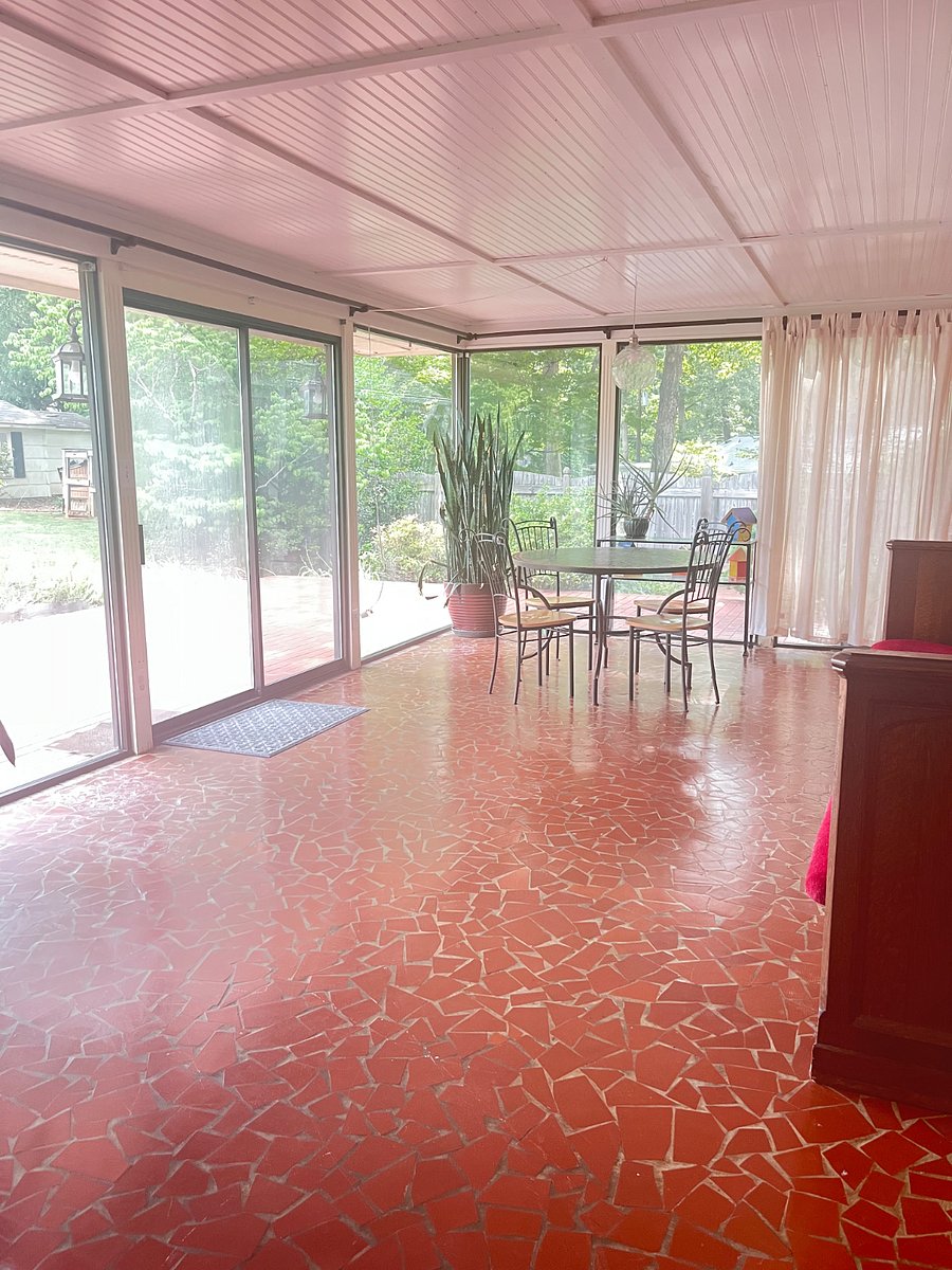 Shared sunroom