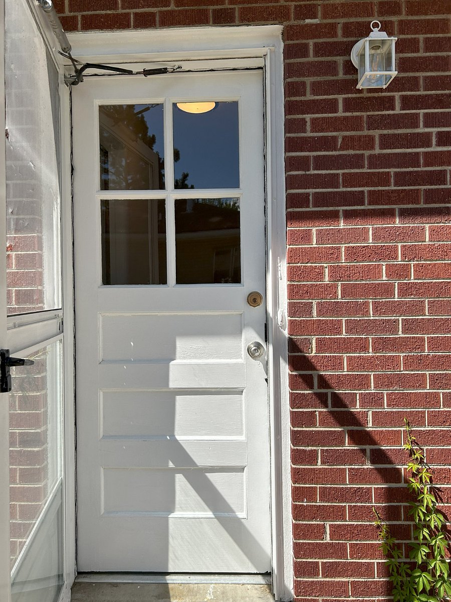 Side door