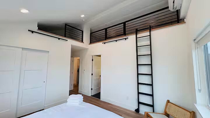 Furnished Finder property 1011309_1 photo 25