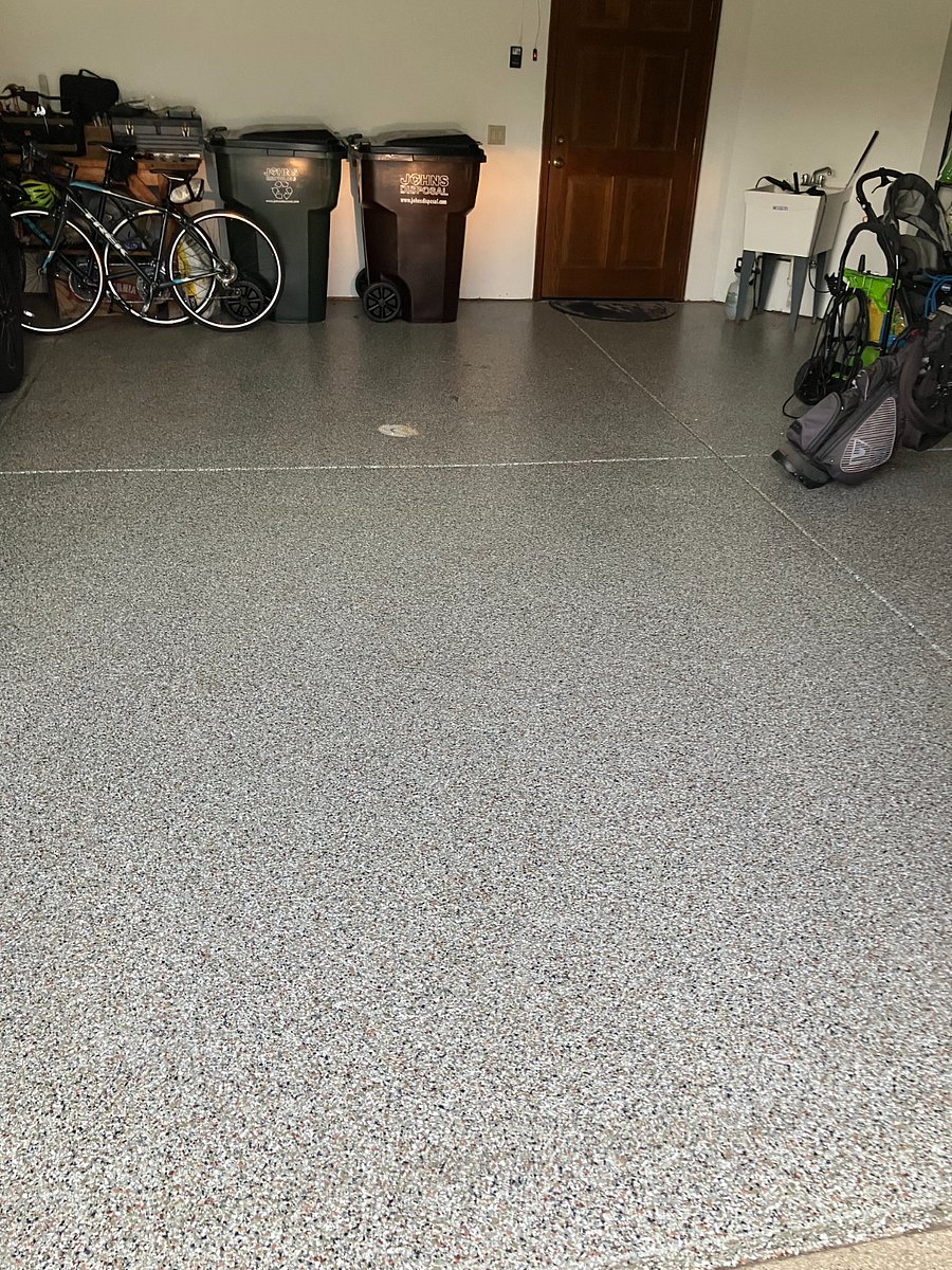 Garage parking space