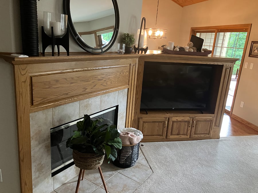 living room (smart) TV and gas fireplace