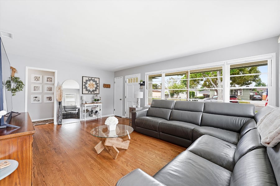 Furnished Finder property 1011329_1 photo 3