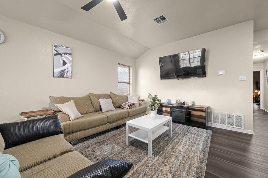 Furnished Finder property 1011336_1 photo 3
