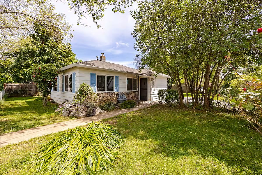 Furnished Finder property 1011339_1 photo 28