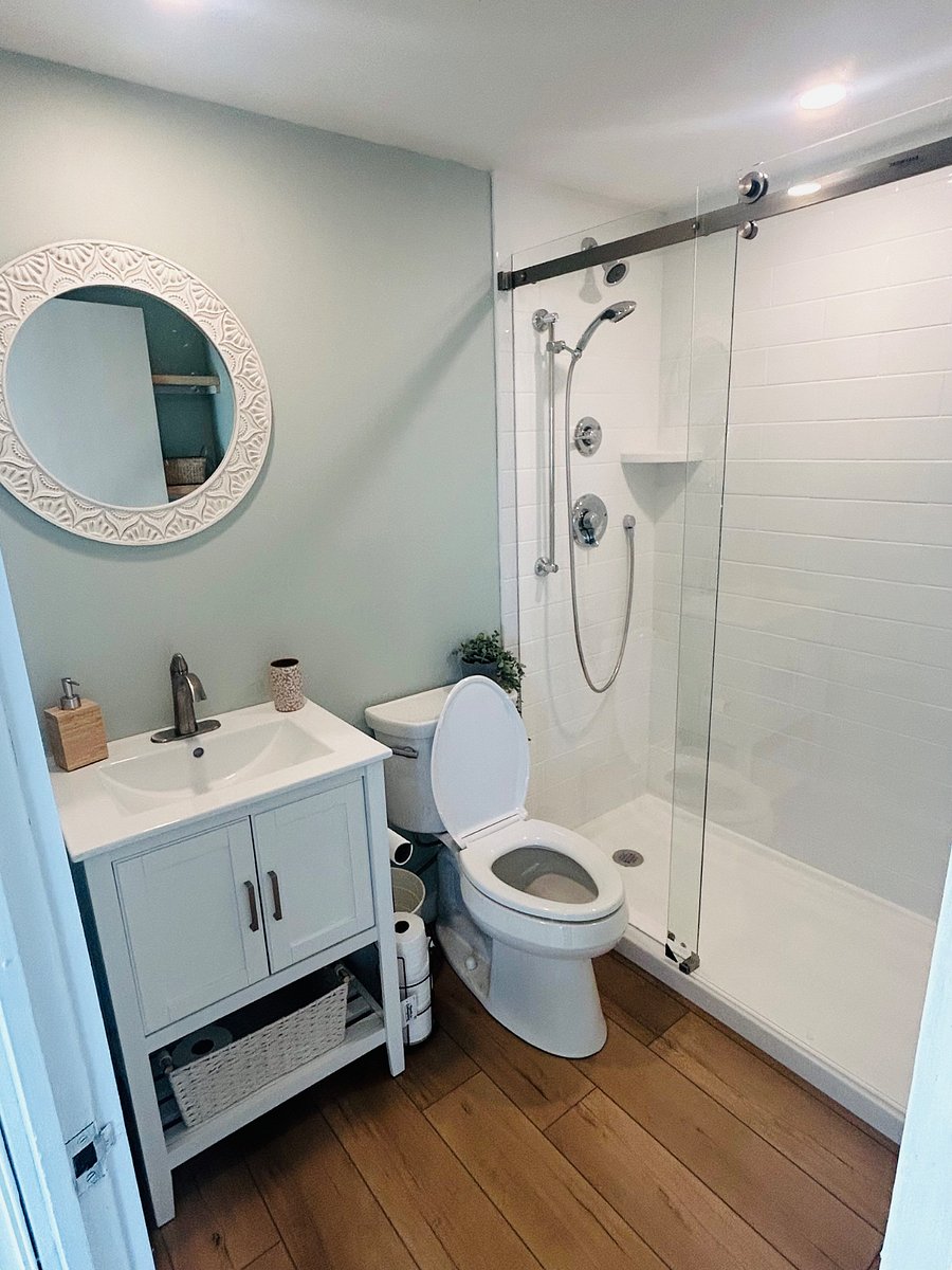 full bathroom