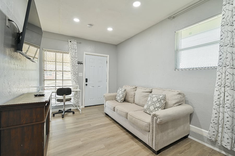 Furnished Finder property 1011413_1 photo 13