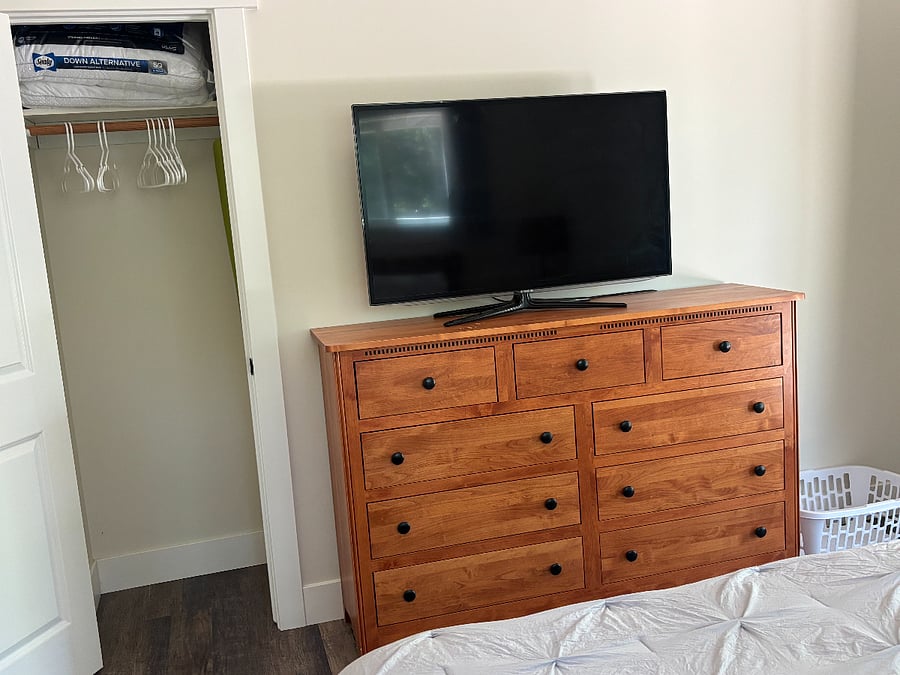 T.V. in bedroom, but not a "smart t.v."