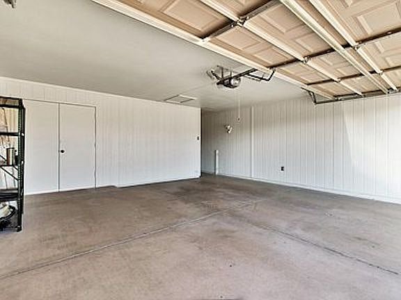 Furnished Finder property 1011431_1 photo 37